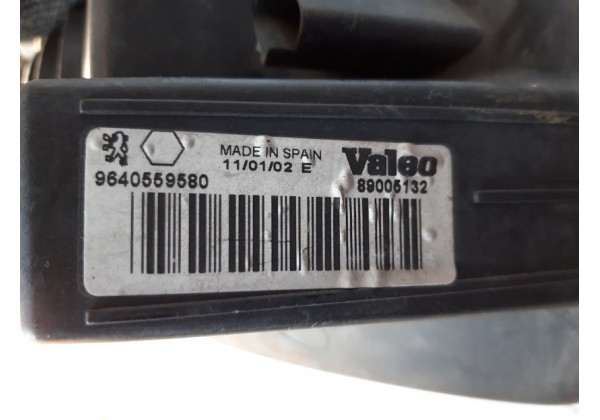 Фара передня ліва Peugeot 206, рифлене скло, 6204S7, 9640559580